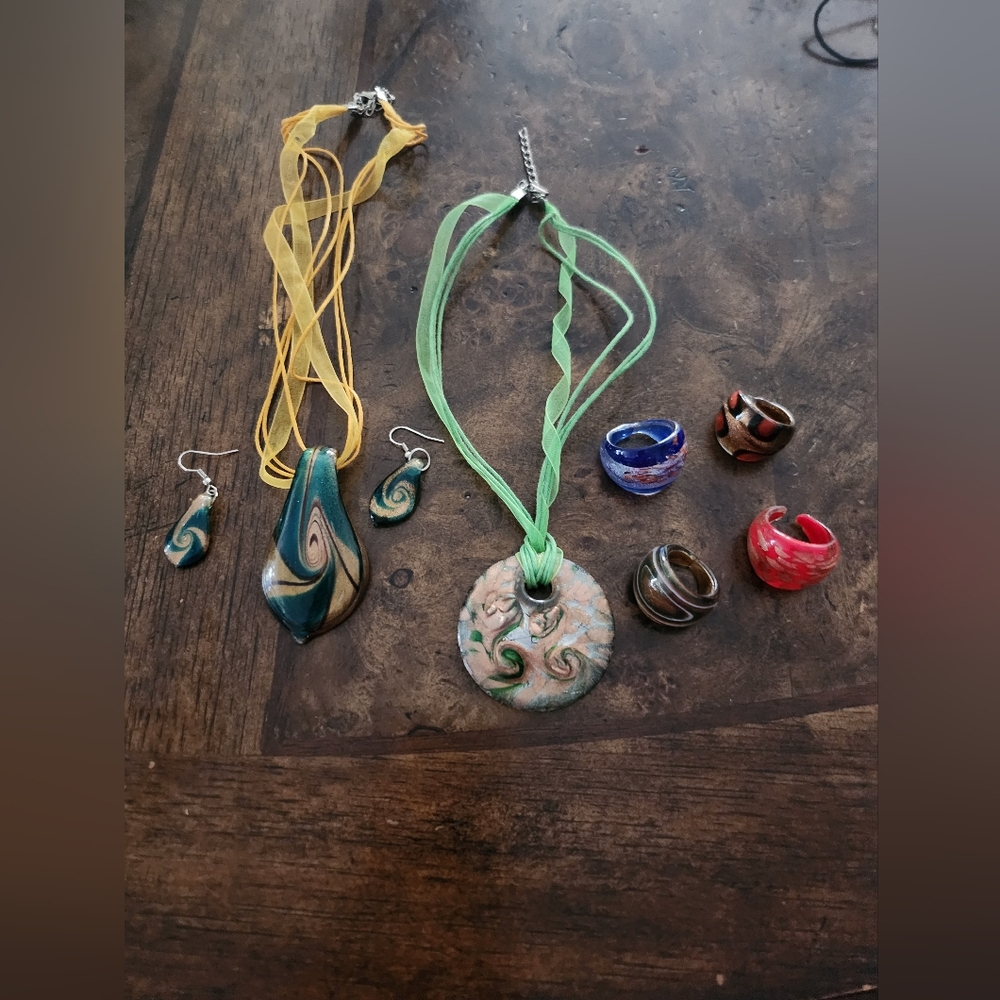 Lot glass jewelry
